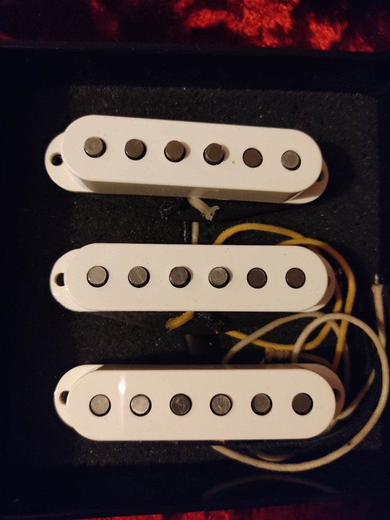 Micros Fender Stratocaster Eric Johnson Signature, Musique & Instruments, Enlèvement ou Envoi, Comme neuf, Guitare électrique