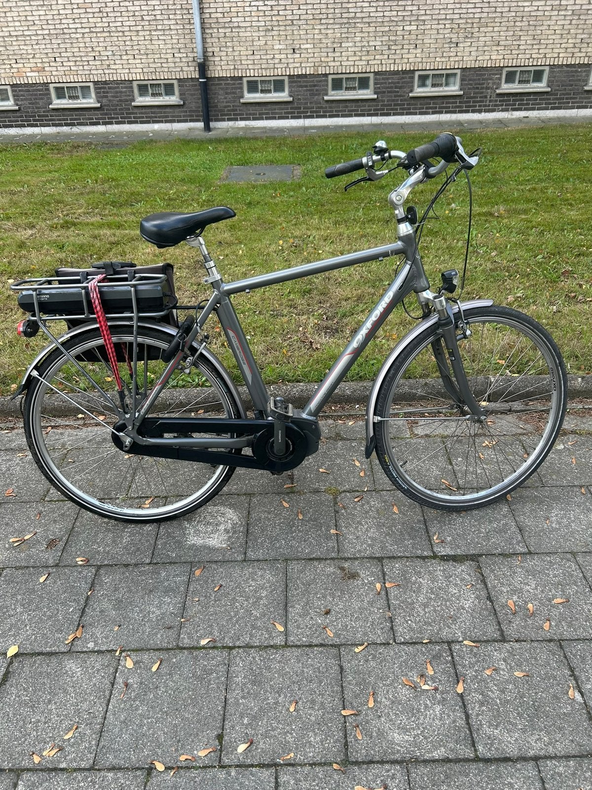 Oxford Elektrische Herenfiets Shimano Middenmotor – 95 km, Fietsen en Brommers, Ophalen, Zo goed als nieuw, 50 km per accu of meer