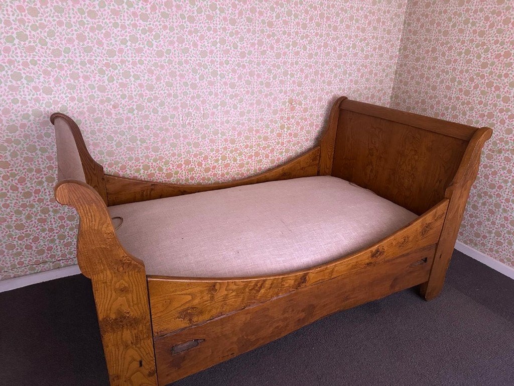 Antiek bed, Ophalen
