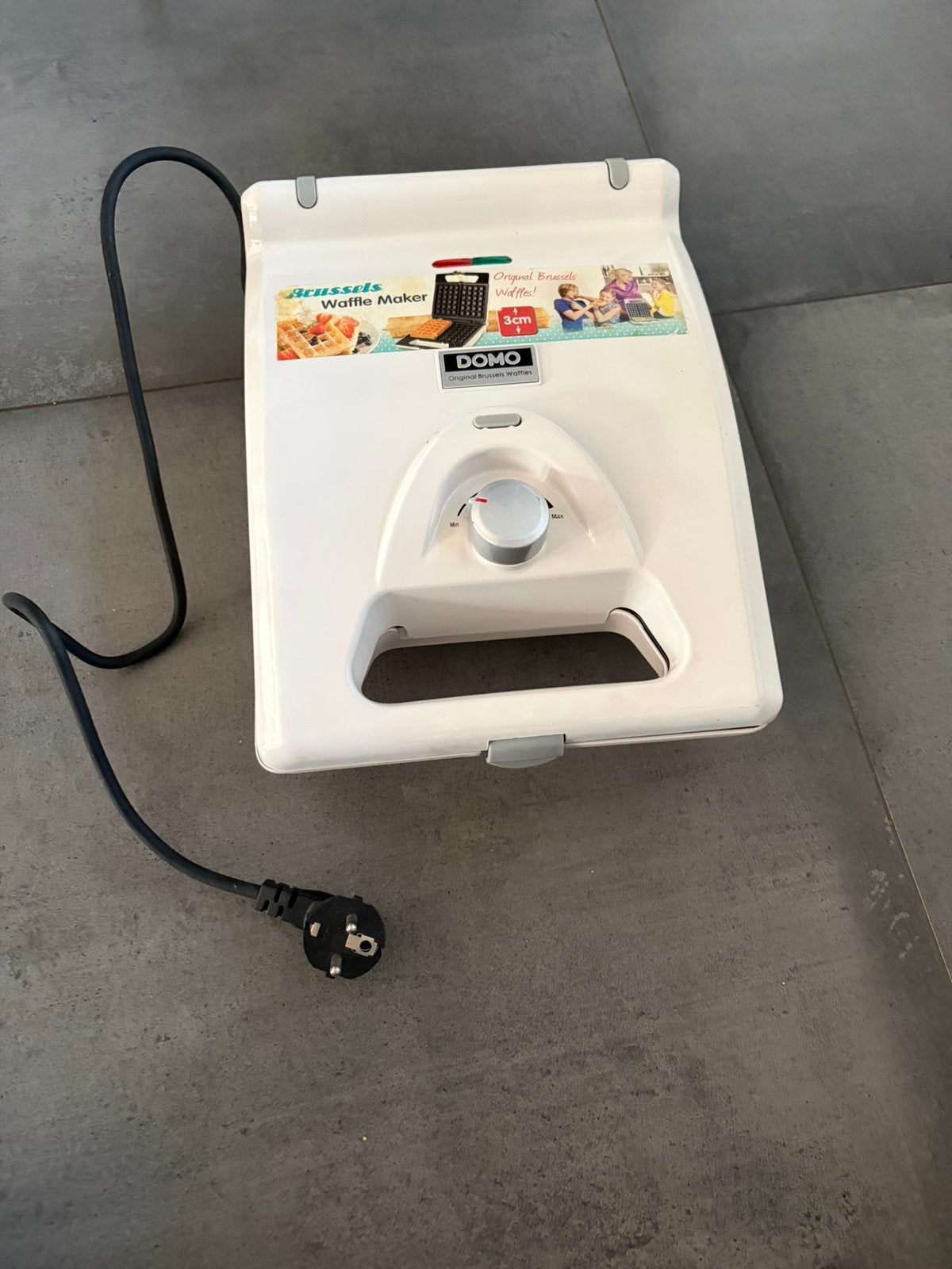 DOMO - Wafelijzer voor Brusselse wafels, Elektronische apparatuur, Ophalen of Verzenden, Zo goed als nieuw