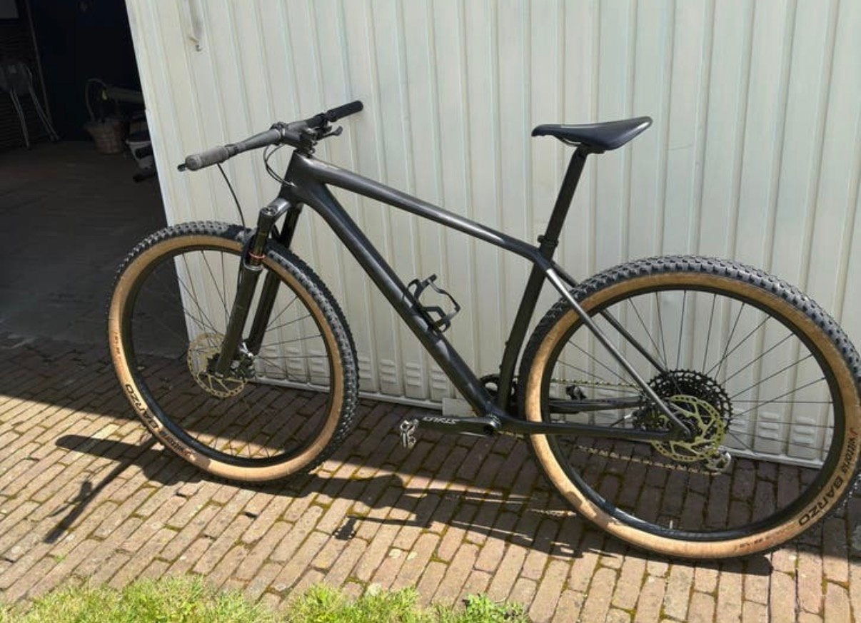 Specialized Epic Expert , large , carbon, Verzenden