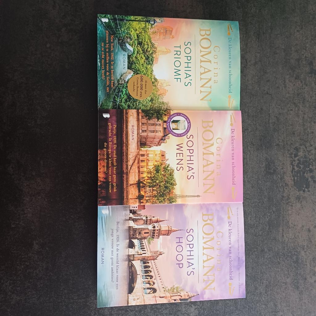 3 Romans - Corina Bomann - De kleuren van schoonheid., Boeken, Ophalen of Verzenden, Nieuw, Corina Bomann