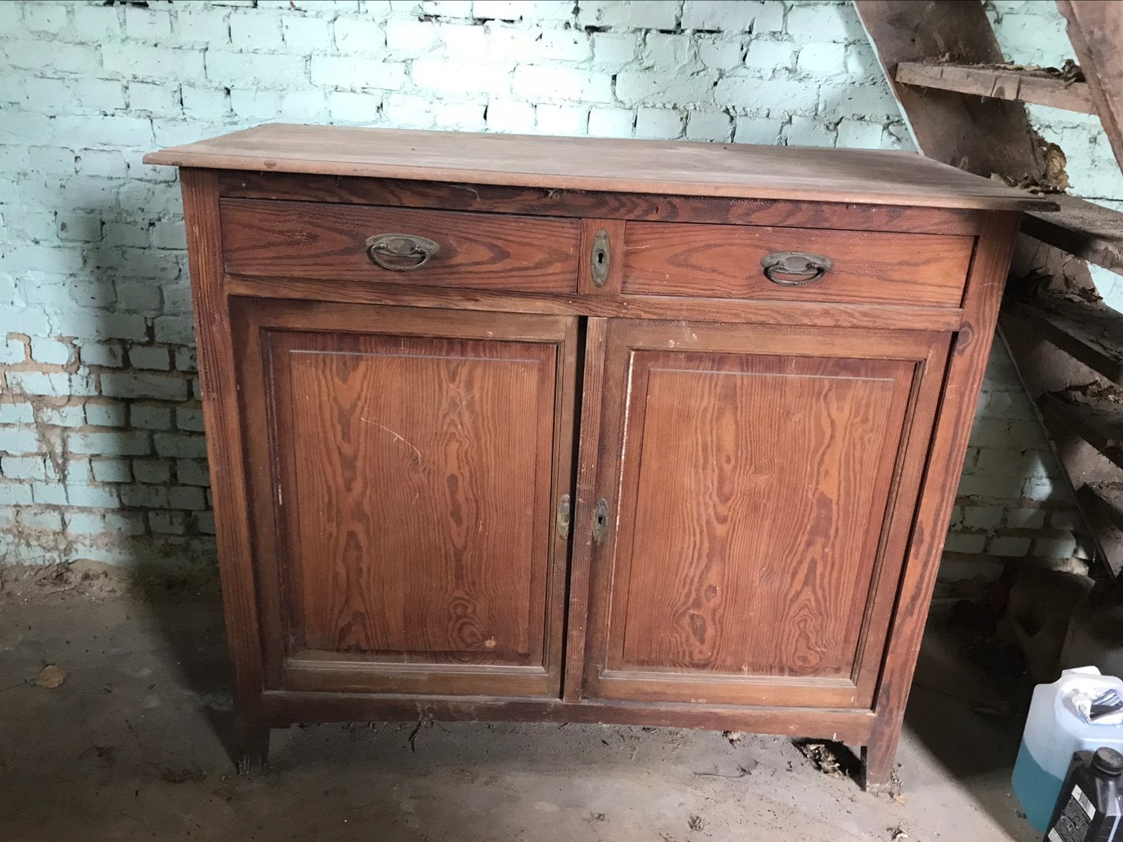 Massief houten kast pitch pine, Ophalen, Gebruikt