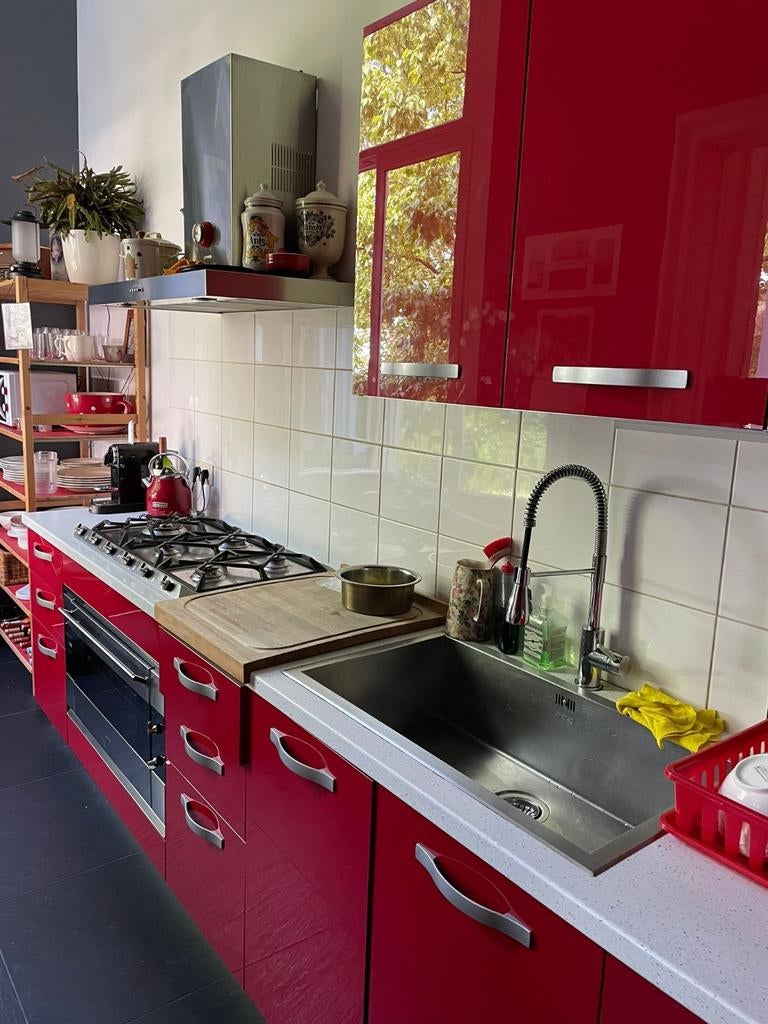 CUISINE ÉQUIPÉE, ÉLECTROMÉNAGER SMEG., Enlèvement