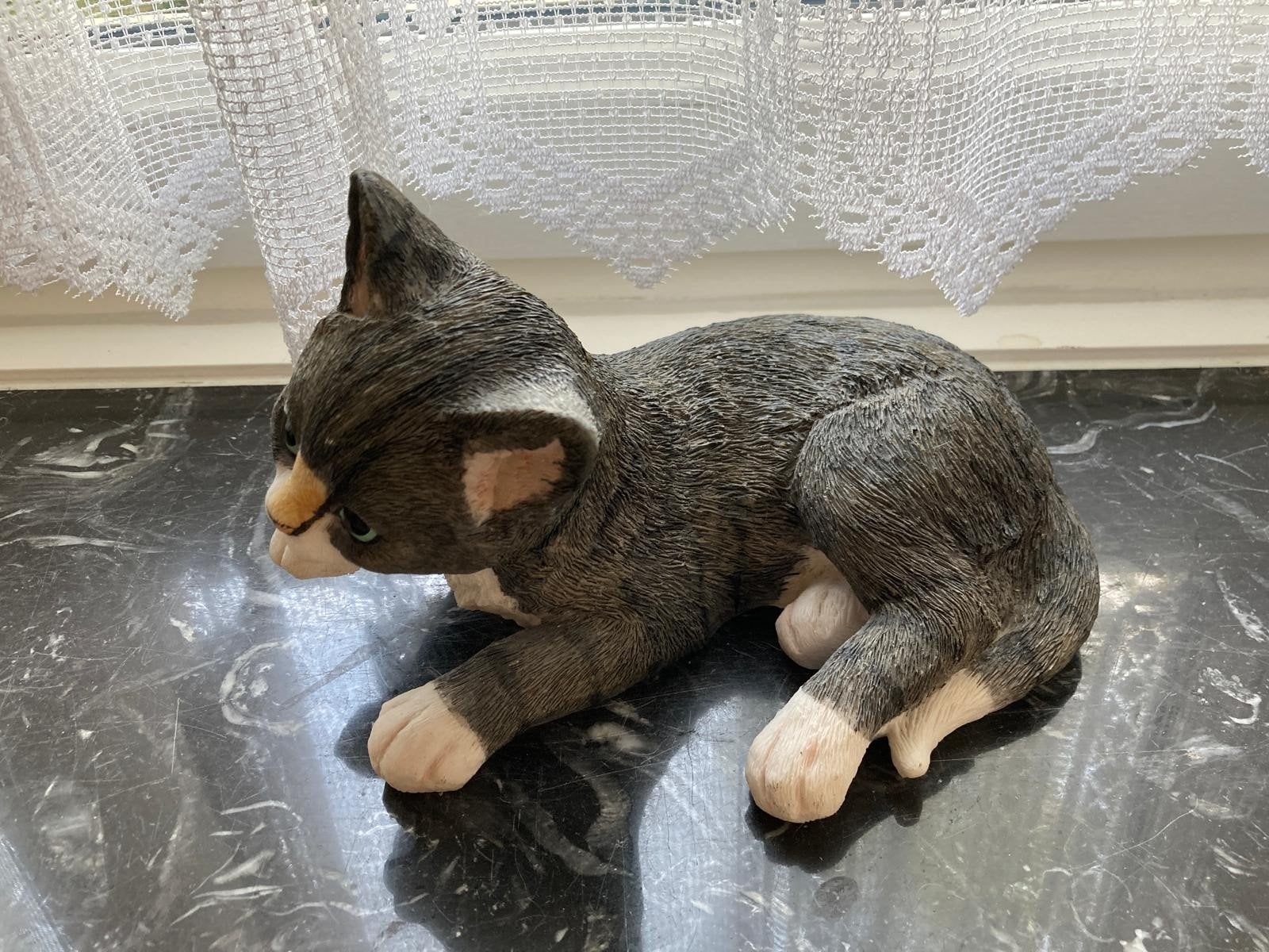 Petit chat, Collections, Enlèvement
