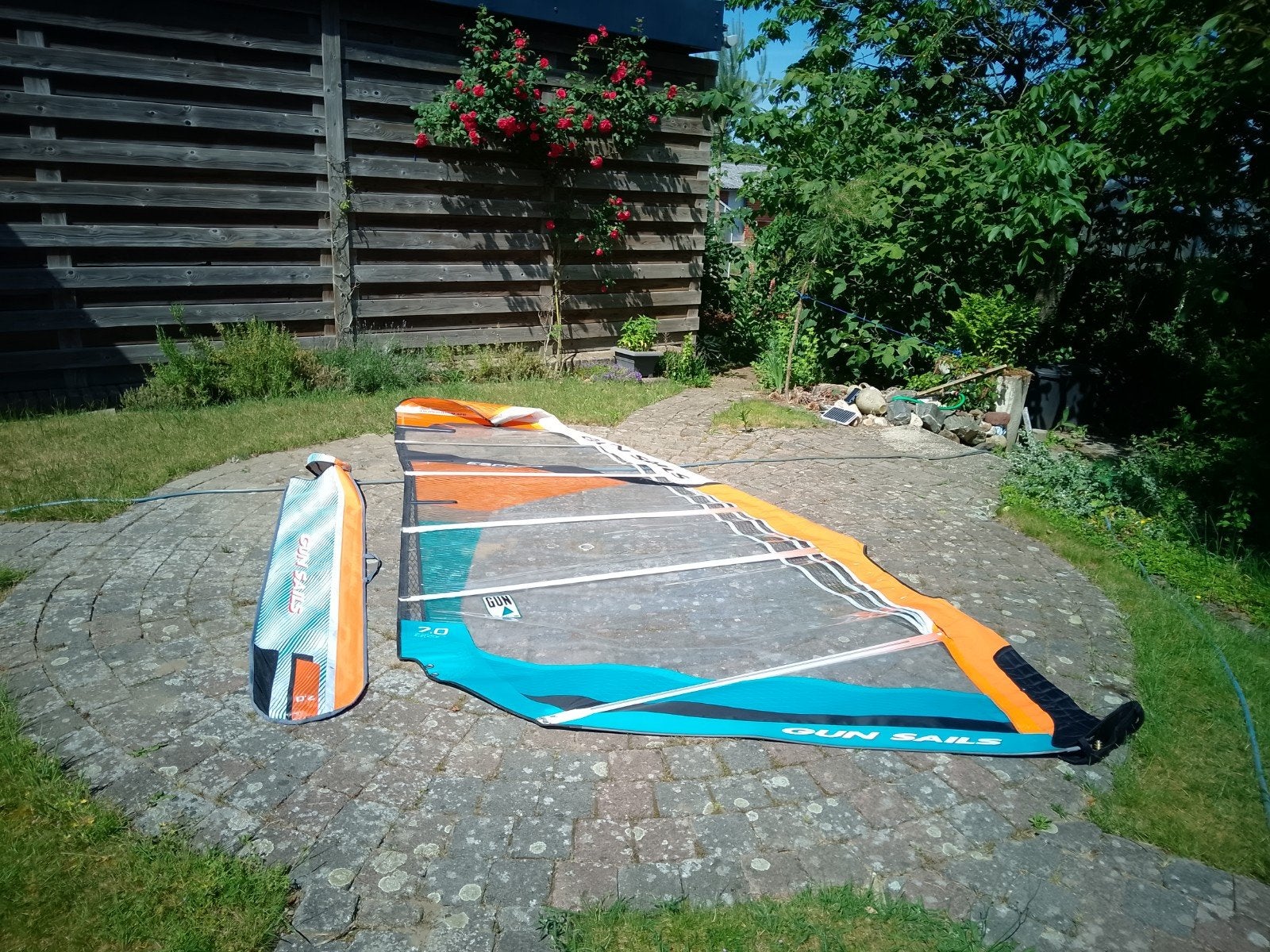 Gun Sails Escape 7.0 M2 als nieuw, Watersport en Boten, Windsurfen, Ophalen