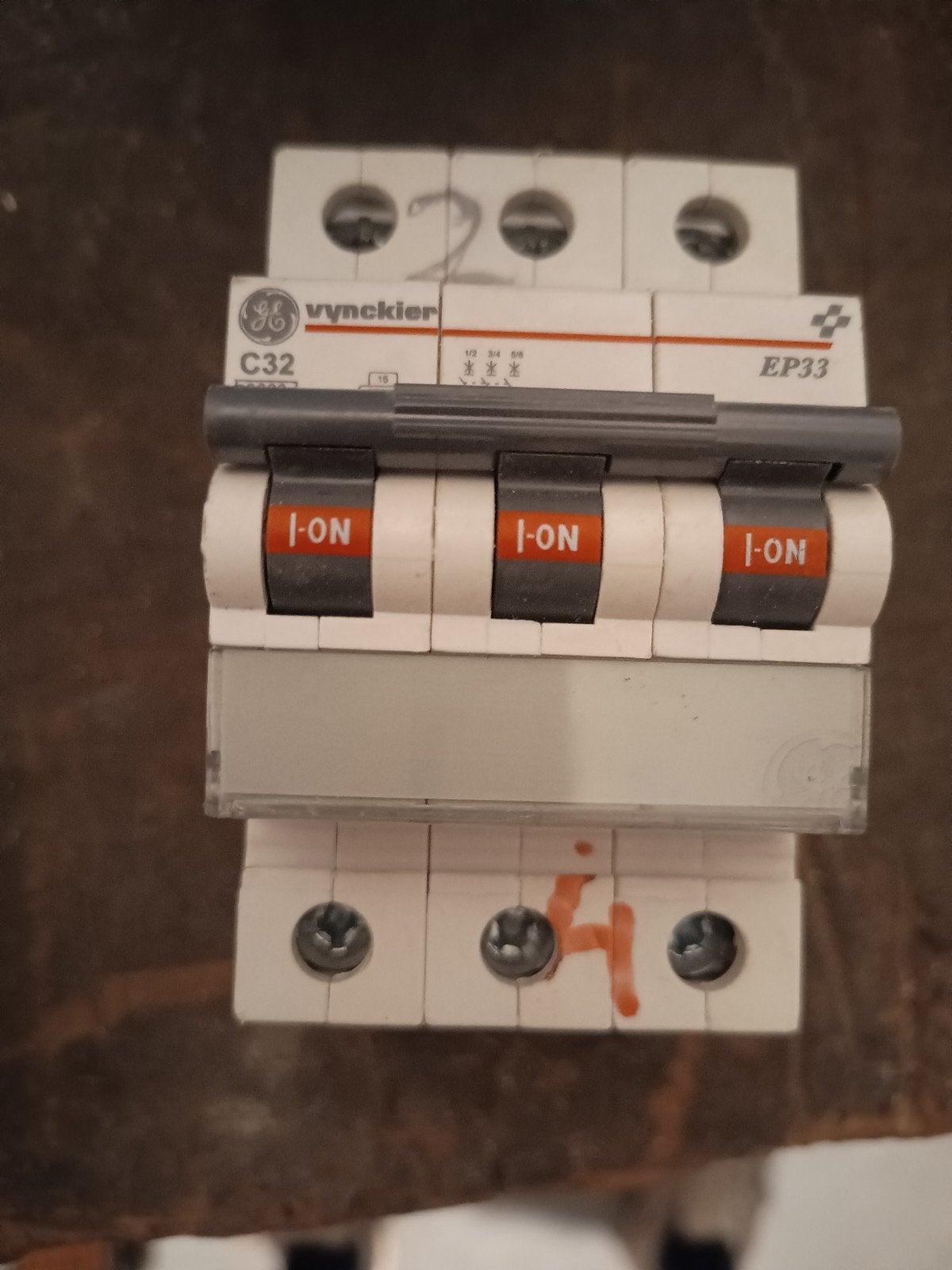Disjoncteur Vynckier 32A 3P, Bricolage & Construction, Enlèvement ou Envoi