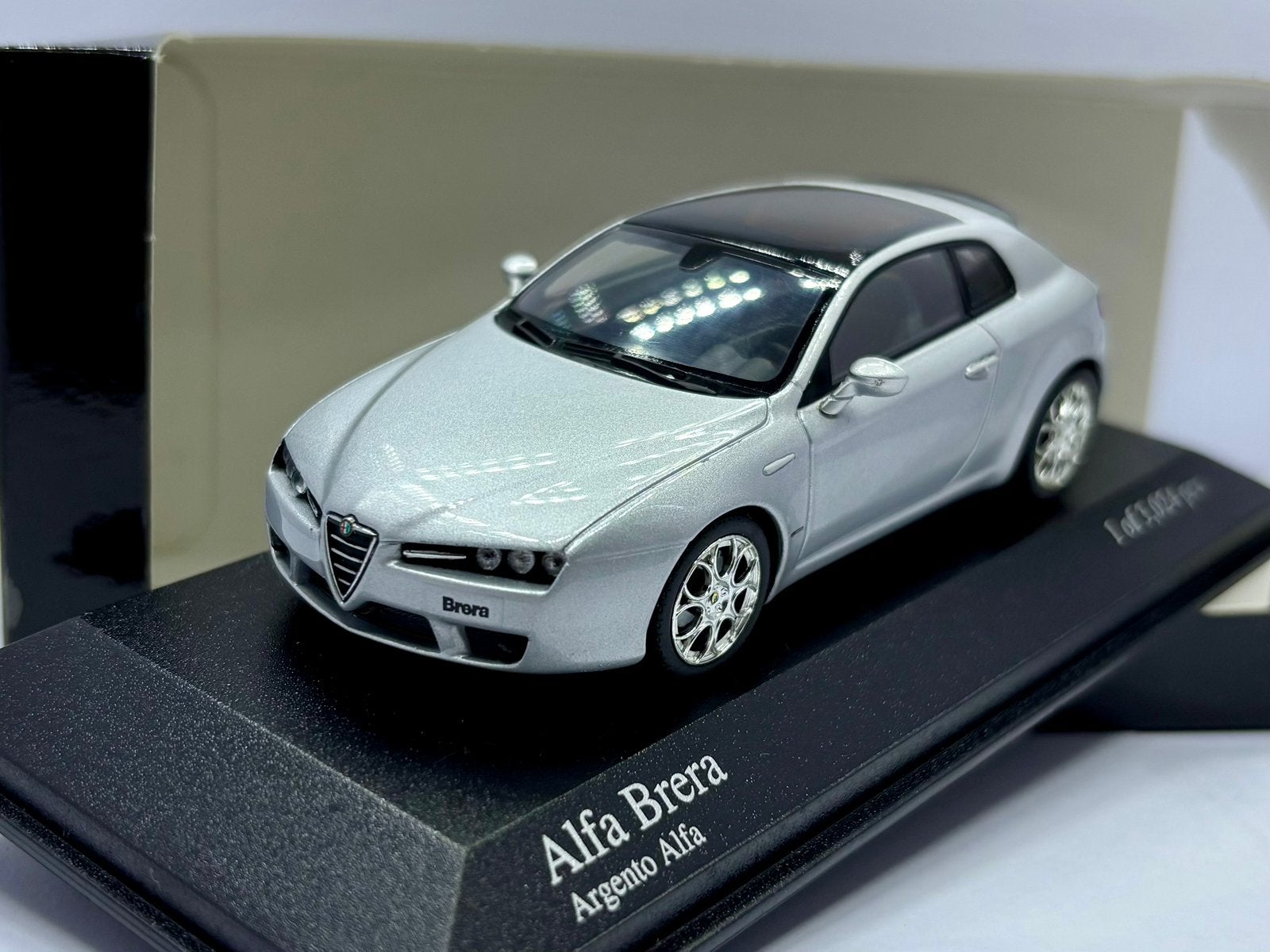 1:43 alfa brera  2006 - MINICHAMPS, Hobby & Loisirs créatifs, Enlèvement ou Envoi, Comme neuf, MiniChamps