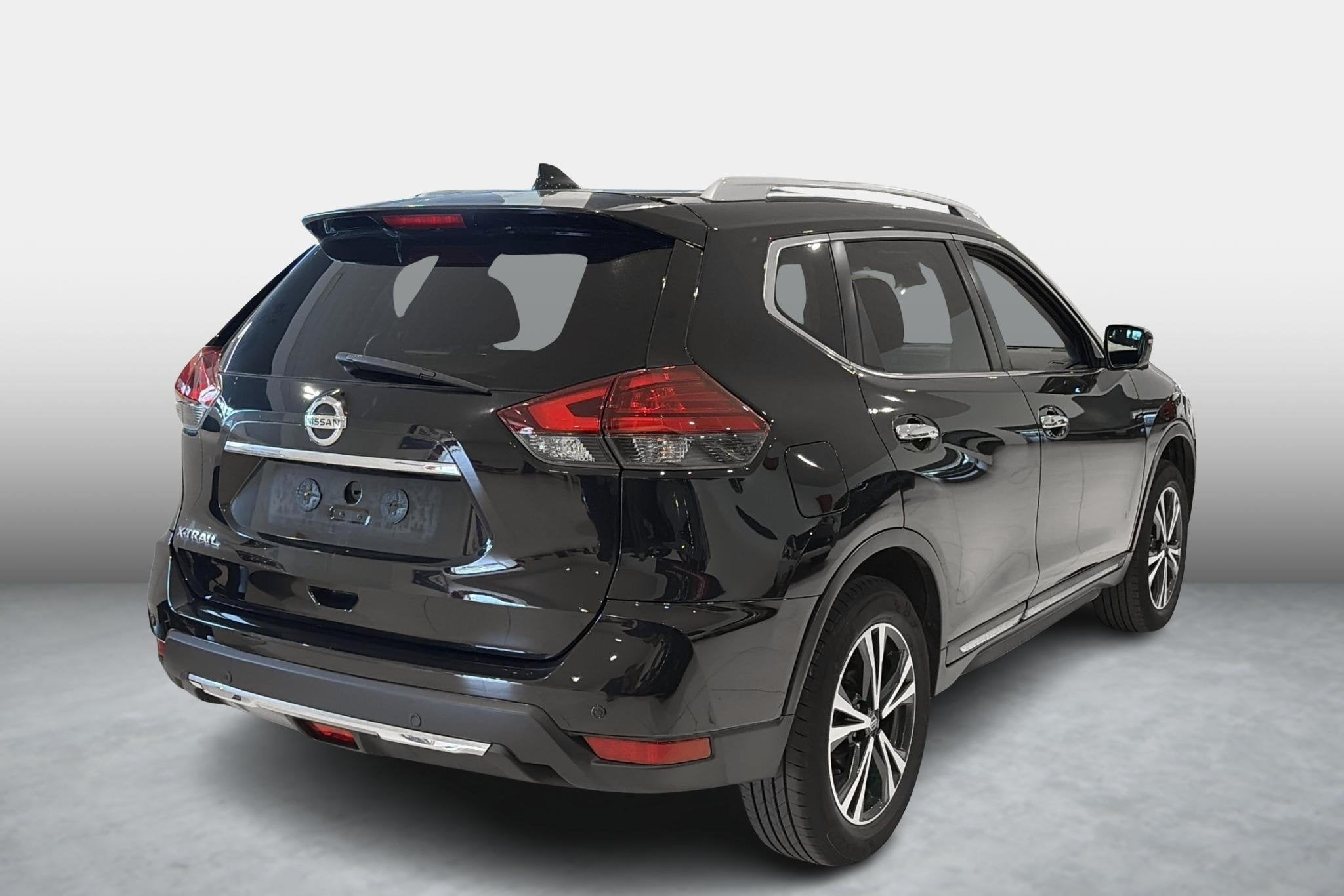 Nissan X-TRAIL DIG-T 160 DCT Tekna Pano - Leder - 360° came, Gebruikt, 117 kW, 4 cilinders, Zwart