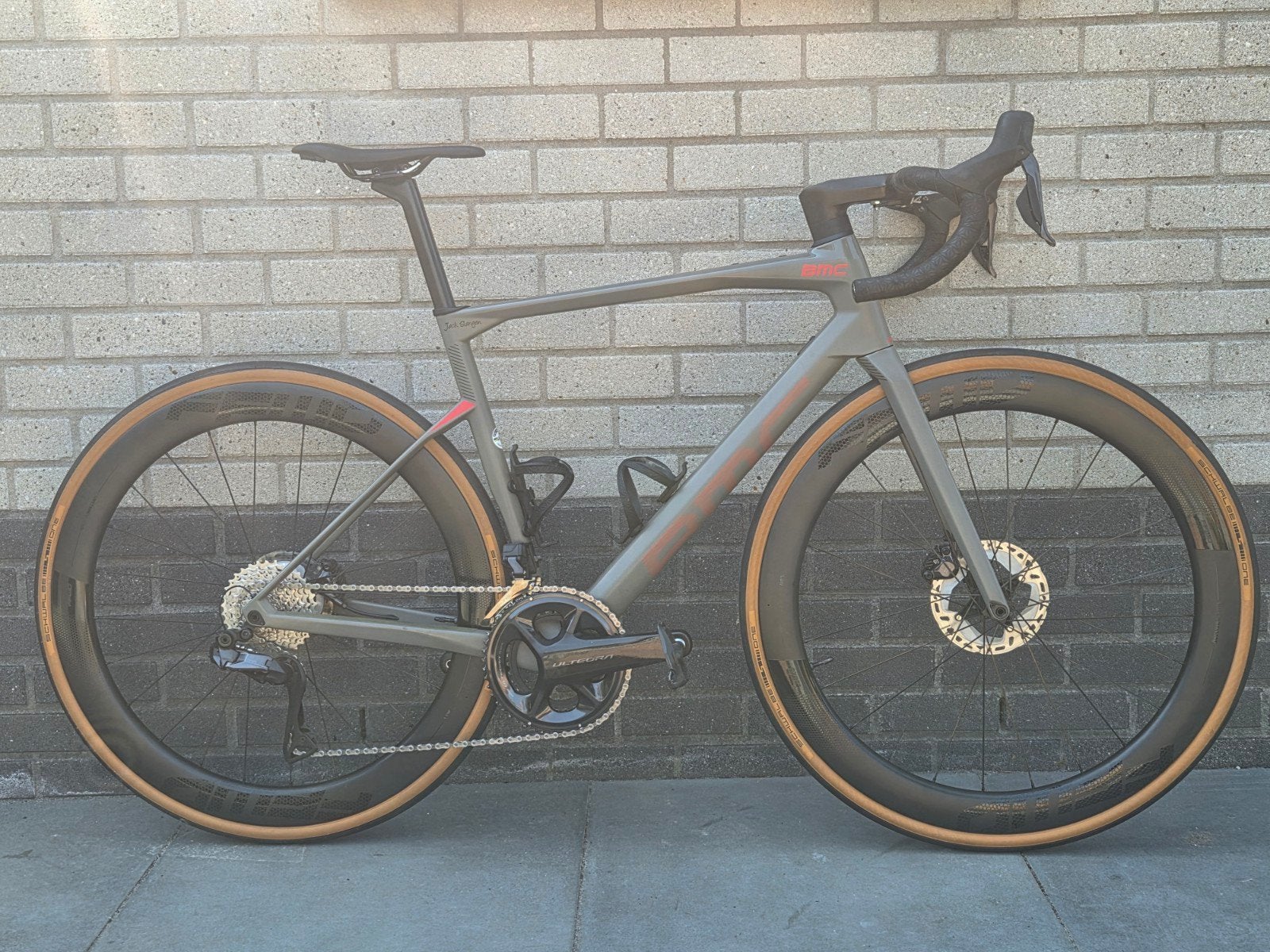 BMC Roadmachine 01 (2023) Ultegra DI2 12-speed, framemaat 54, Vélos & Vélomoteurs, Autres marques, Comme neuf, Enlèvement, 53 à 57 cm