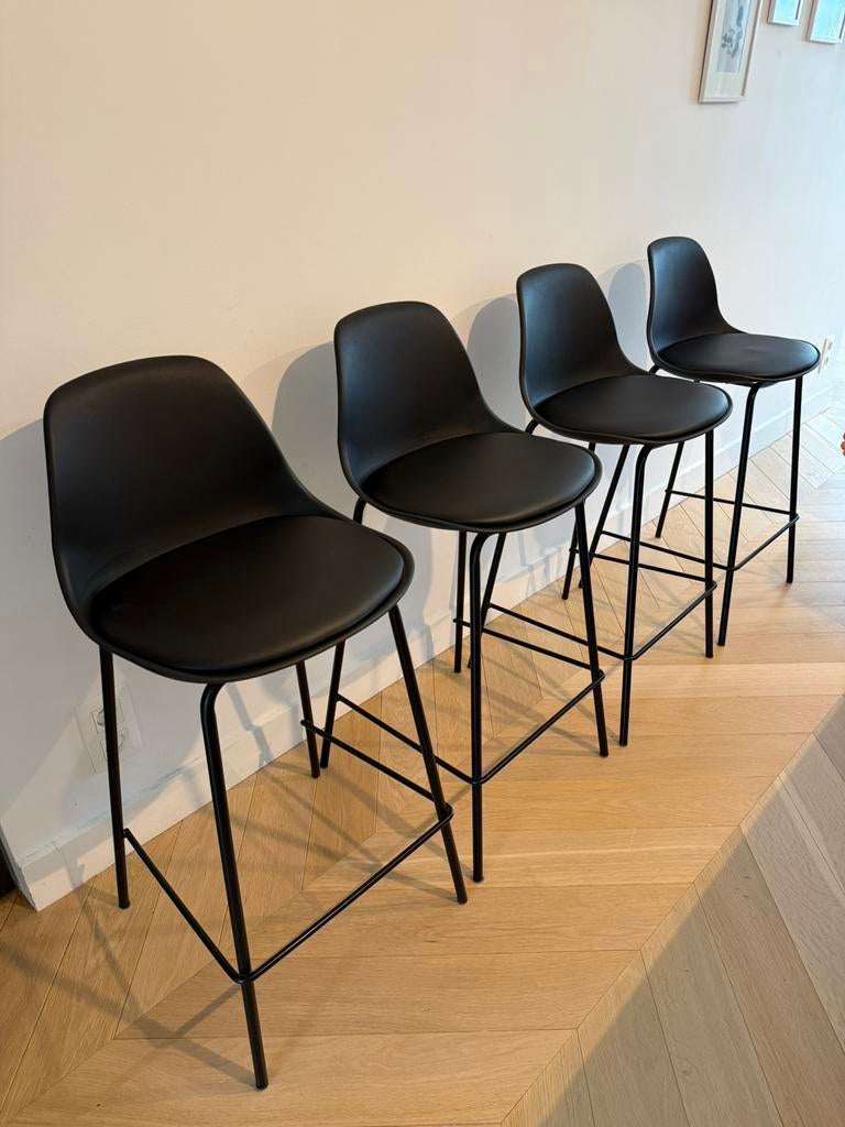 4 zwarte barkrukken, Huis en Inrichting, Ophalen, Met voetsteun, 60 tot 90 cm, Zo goed als nieuw