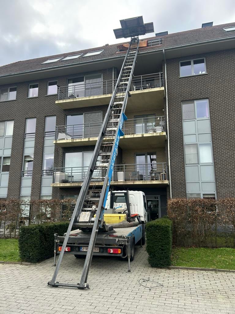 Ladderlift te huur vanaf €75, Ophalen, Zo goed als nieuw