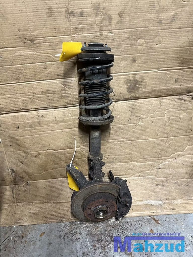 OPEL CORSA B Rechts voor veerpoot 1994-1999, Auto-onderdelen, Ophanging en Onderstel, Opel, Gebruikt