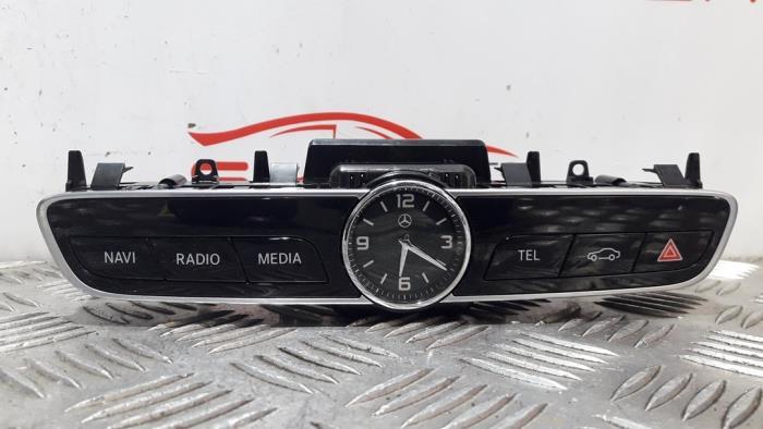 Unité de contrôle Multimedia d'un Mercedes E-Klasse, 3 mois de garantie, Utilisé, -, -