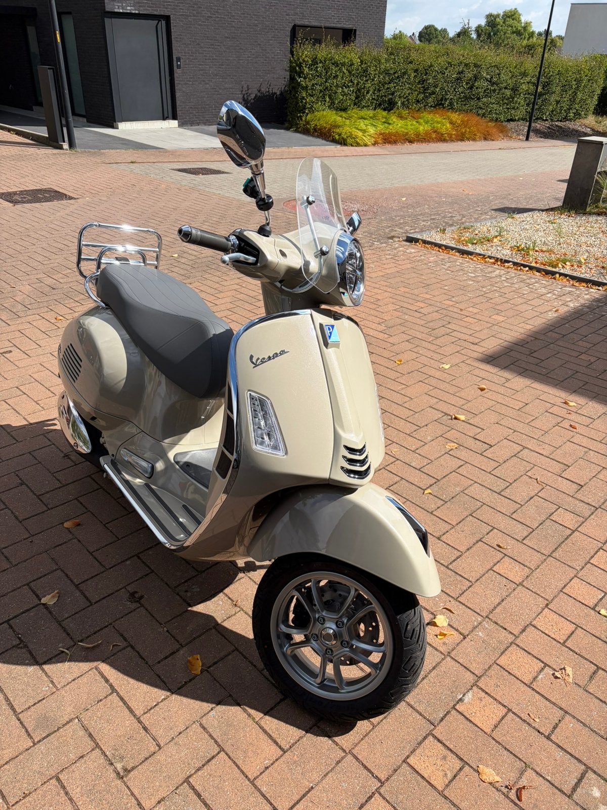 Vespa GTS 300, Ophalen, Zo goed als nieuw