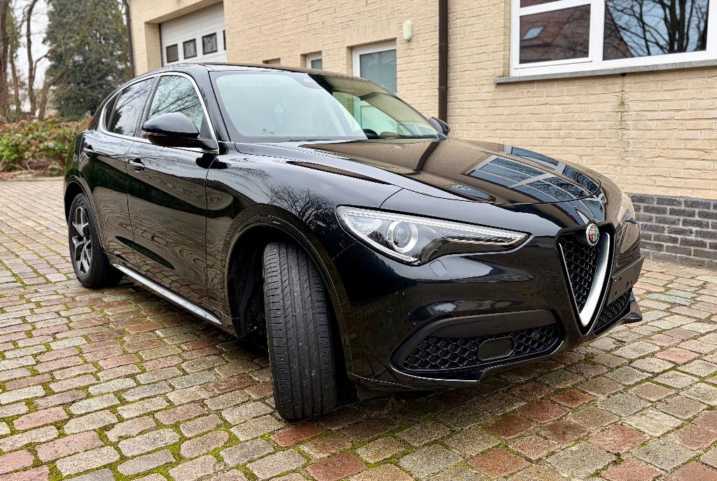 Alfa Romeo Stelvio 2.2 MJD Automaat ### 63000 ###, Auto's, Alfa Romeo, Automaat, Achterwielaandrijving, 4 cilinders, Zwart
