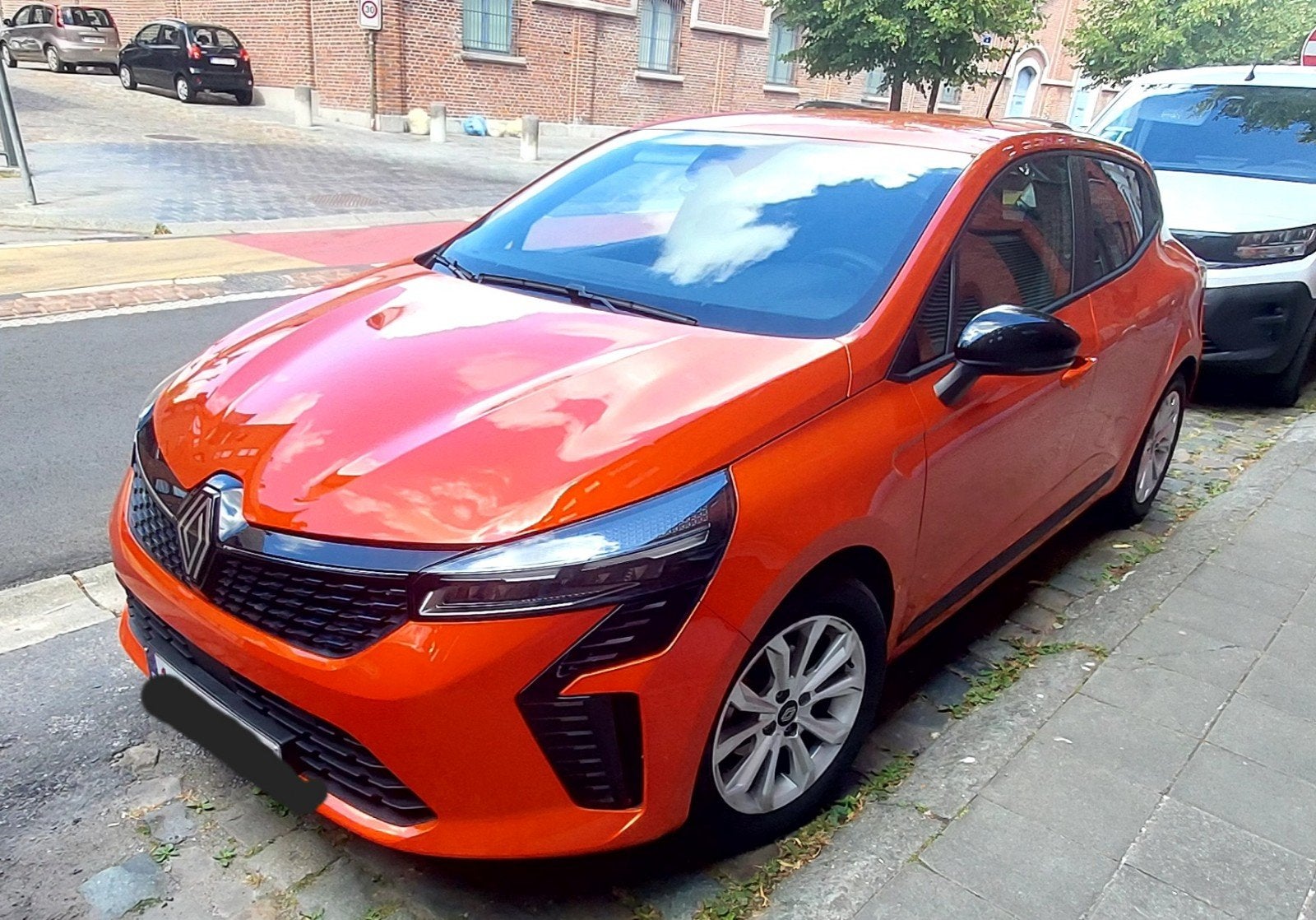RENAULT CLIO EVOLUTION TCE 90, jaar 2025, Ophalen, Renault