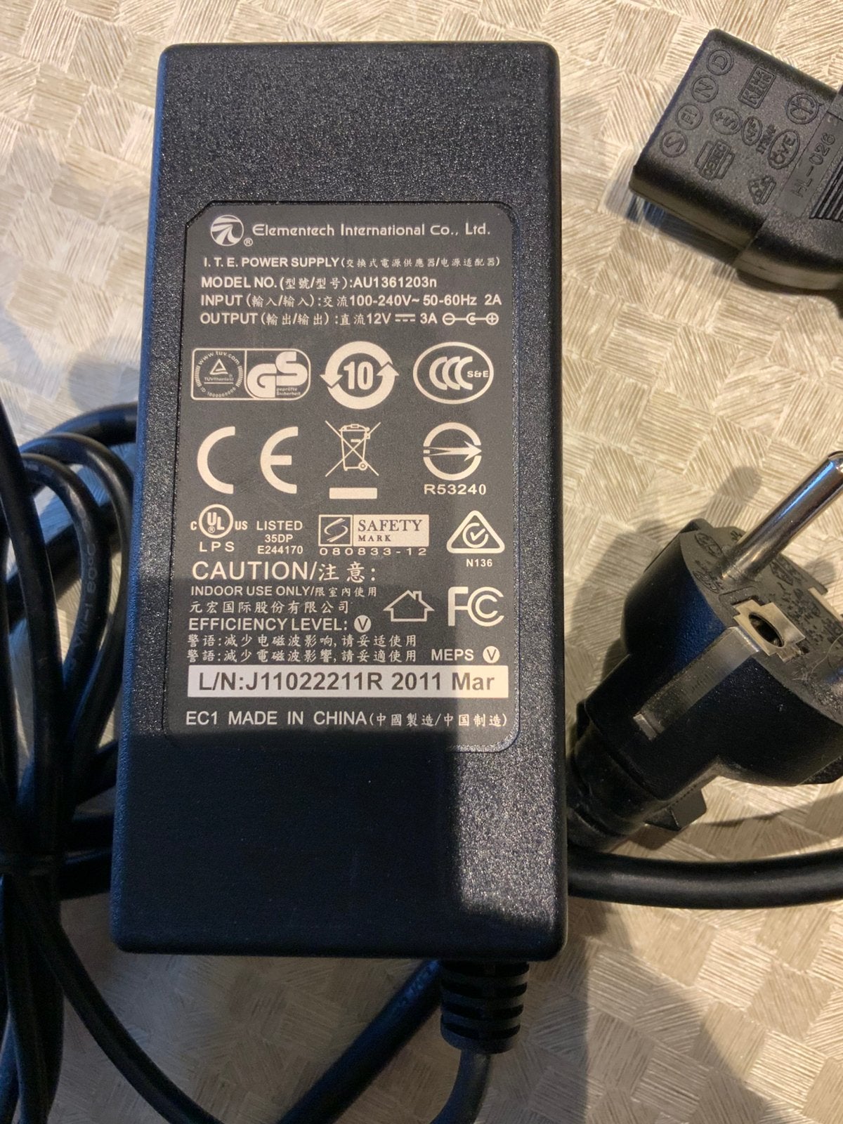 Voeding, oplader 12V/3A, Audio, Tv en Foto, Opladers, Ophalen, Zo goed als nieuw