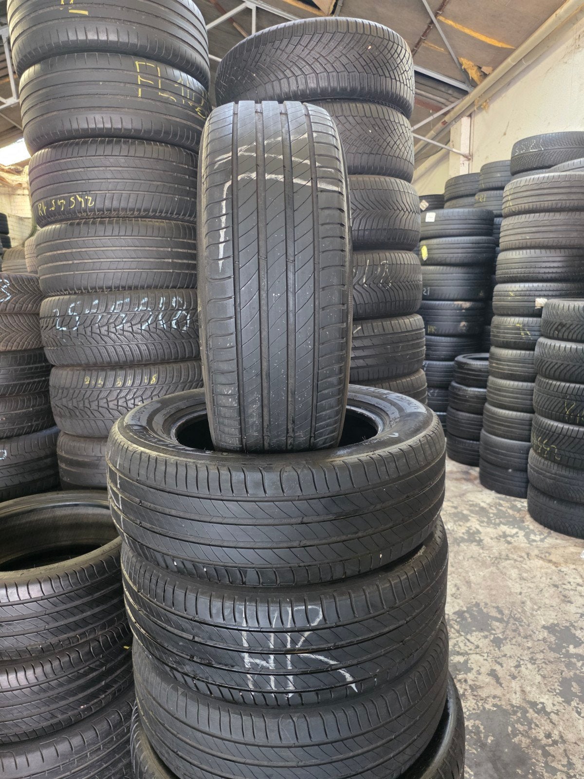225 60 17 Michelin avec montage et équilibrage, Enlèvement