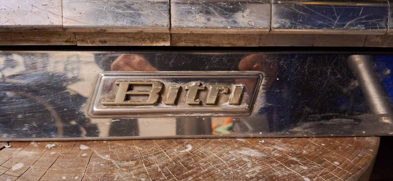 Oude Bitri sigaretten automaat, wandkast, chrome kast werkt., Enlèvement ou Envoi, Utilisé