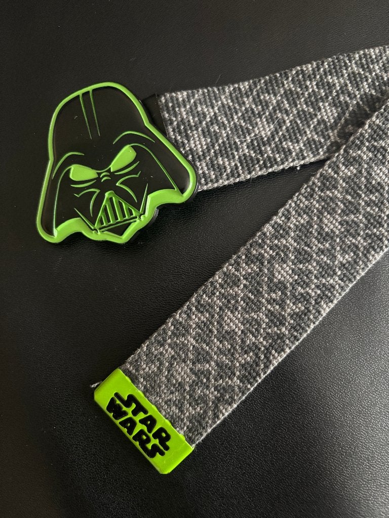 Star Wars riem Darth Vader (nieuw) kindermaat, Verzamelen, Star Wars, Ophalen of Verzenden, Nieuw, Gebruiksvoorwerp