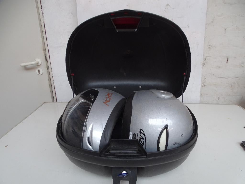topkoffer goed voor 2 helmen, Motoren, Ophalen, Gebruikt