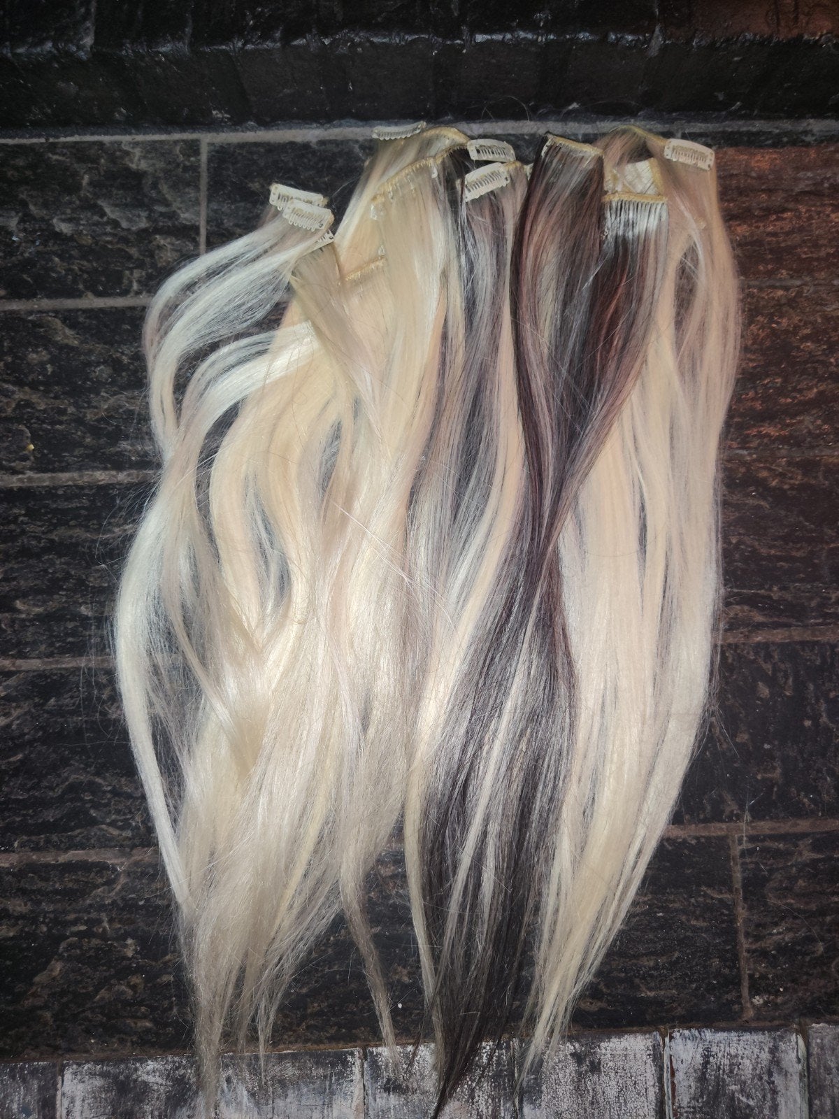 Haar lip Extensions donkerbruin/zwart met wit blond, Ophalen