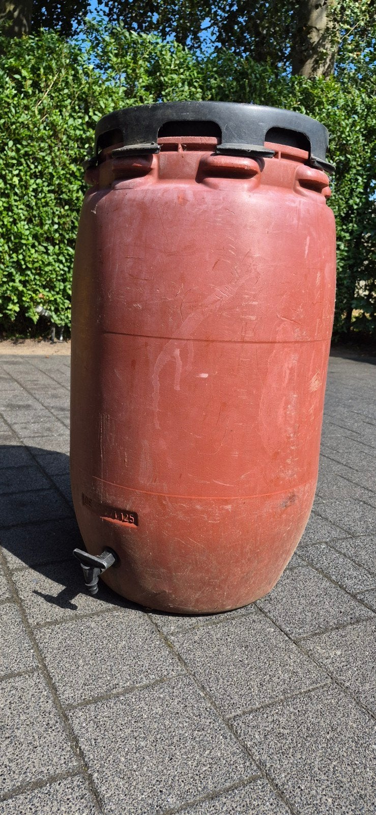 Watervat-regenton 125l met kraantje en deksel, Tuin en Terras, Ophalen, Kunststof, Met kraantje