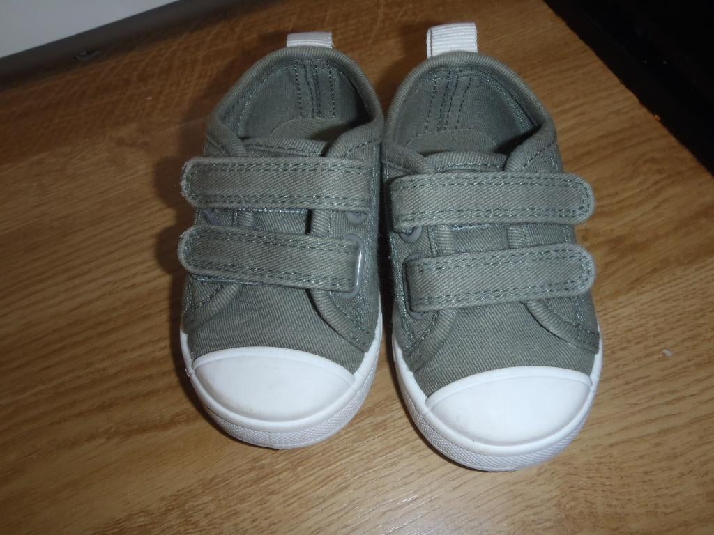 1 paar babysneakers maat 20, Gebruikt, Overige typen, Ophalen of Verzenden, Jongen