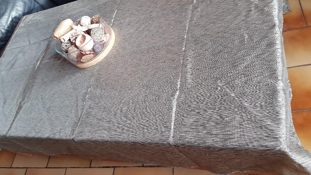 Nappe grise 150 cm x 145 cm table, Ophalen of Verzenden, Gebruikt
