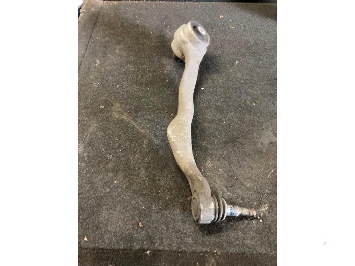 Bras de suspension haut avant droit d'un BMW 3-Serie, -, 3 mois de garantie, Utilisé, -