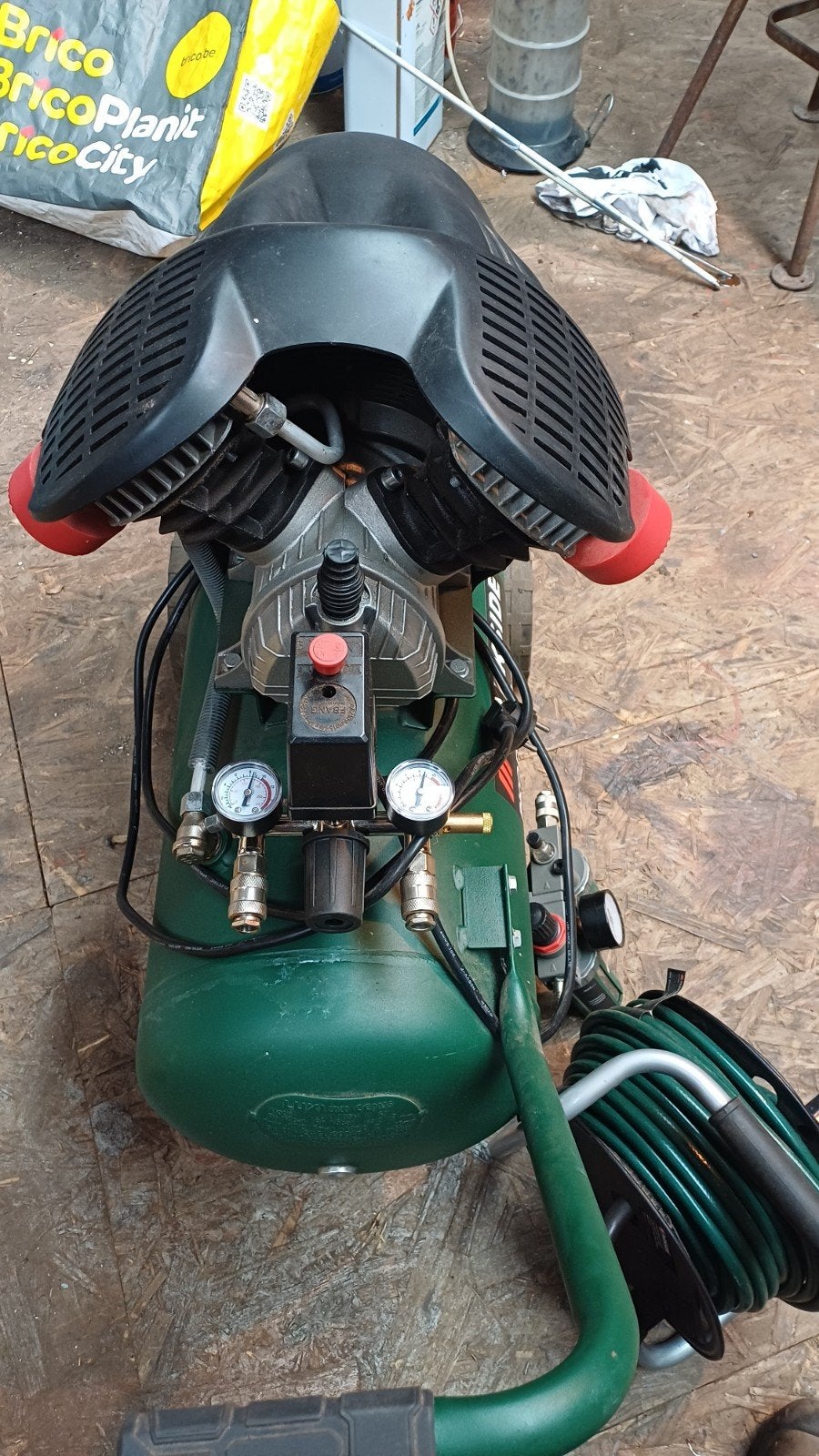 Compressor parkside hoog debiet., Doe-het-zelf en Bouw, Compressors, Ophalen, Gebruikt, 6 tot 10 bar