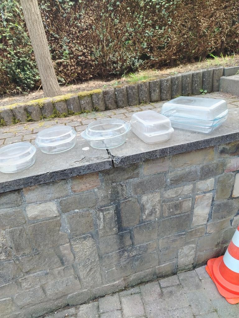 Pyrex keuken schotels, Huis en Inrichting, Keuken | Potten en Pannen, Ophalen