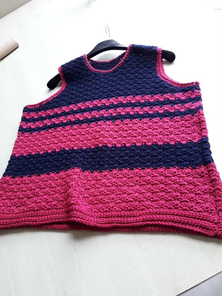 Nieuw, met de hand gehaakt topje., Hobby & Loisirs créatifs, Tricot & Crochet, Enlèvement ou Envoi, Neuf, Crochet, Autres types