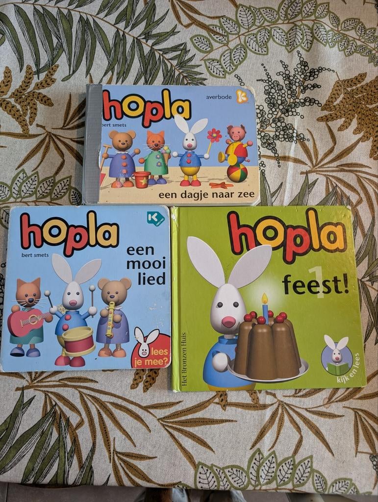3 Kinderboekjes van Hopla gebruikte staat, Boeken, Ophalen of Verzenden, Gelezen, Bert Smets, 2 tot 3 jaar