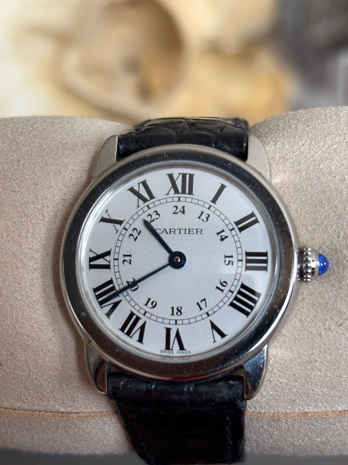 Cartier Round Solo de Cartier Quartz., Enlèvement ou Envoi, Acier, Rolex