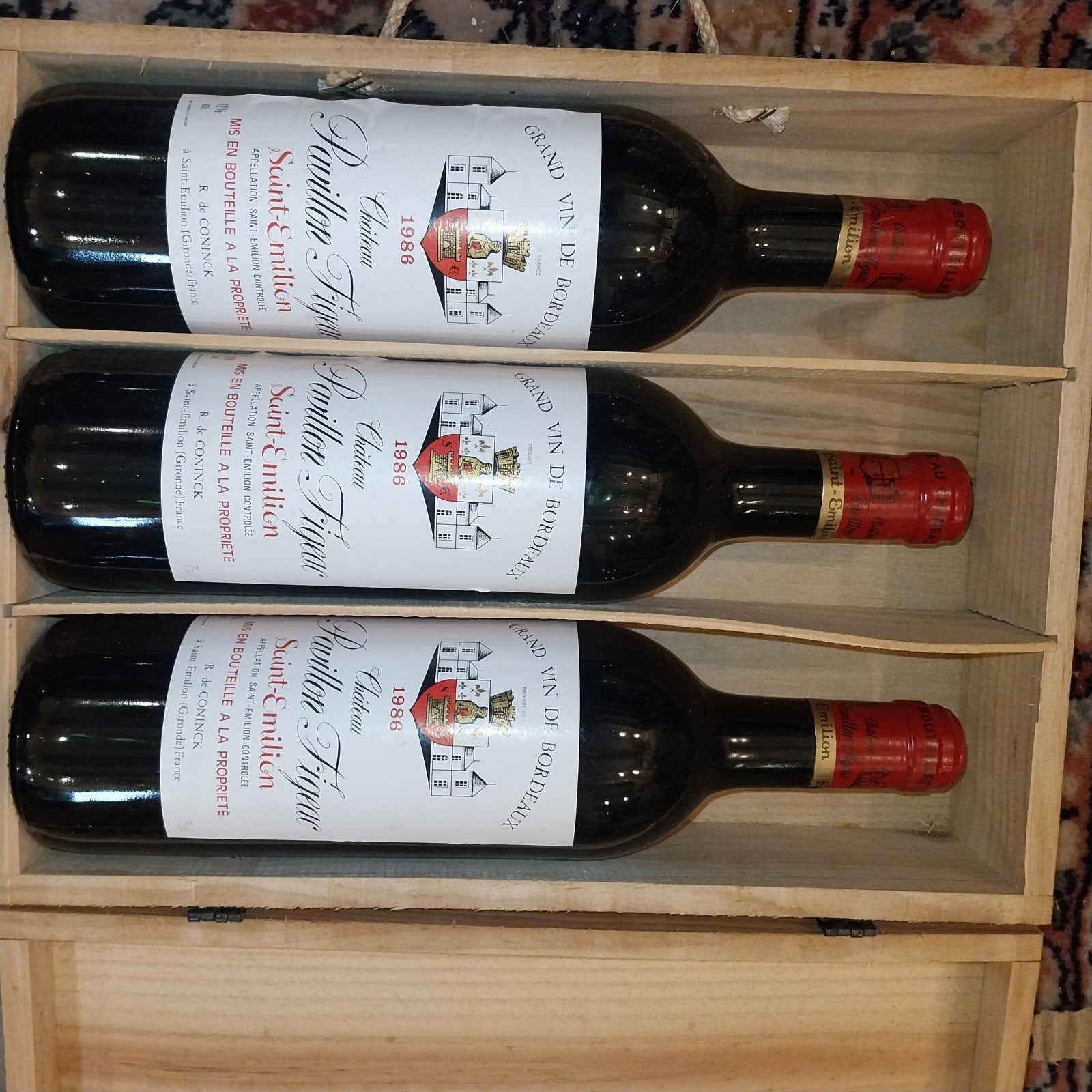 3x Château Pavillon Figeac 1986 Saint-Émilion, Ophalen
