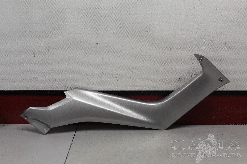 CARENAGE INTERNE PANNEAU DROIT N-Max 125 (N MAX NMAX 125-A), Dhr. S. di Majo, Utilisé, Info@cama-motorparts.nl, P.J. Troelstraweg 8 8
3144 CX  MAASSLUIS, NL