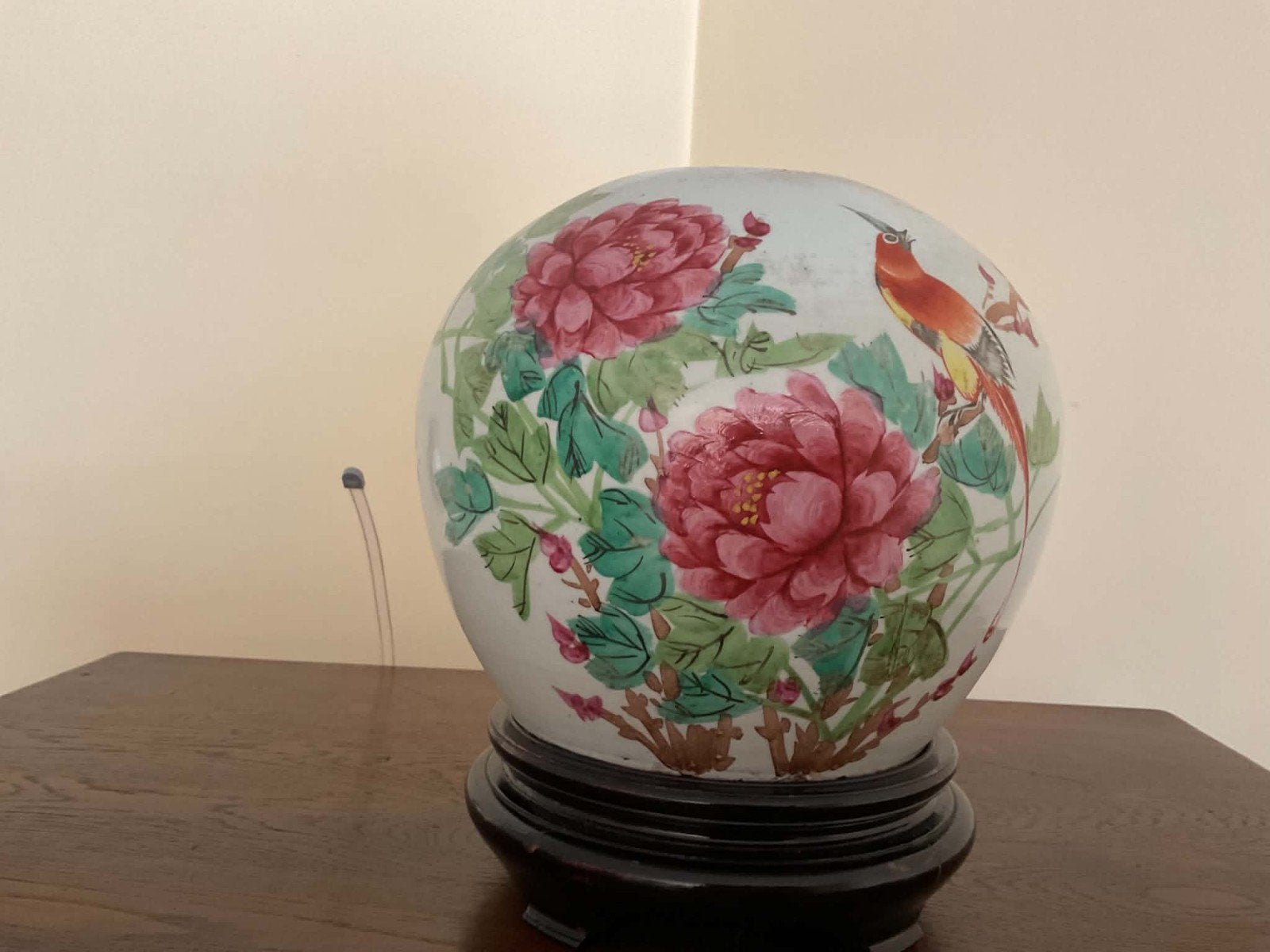 Beau bojan/gingembre en porcelaine chinoise avec S en bois, Antiquités & Art, Enlèvement