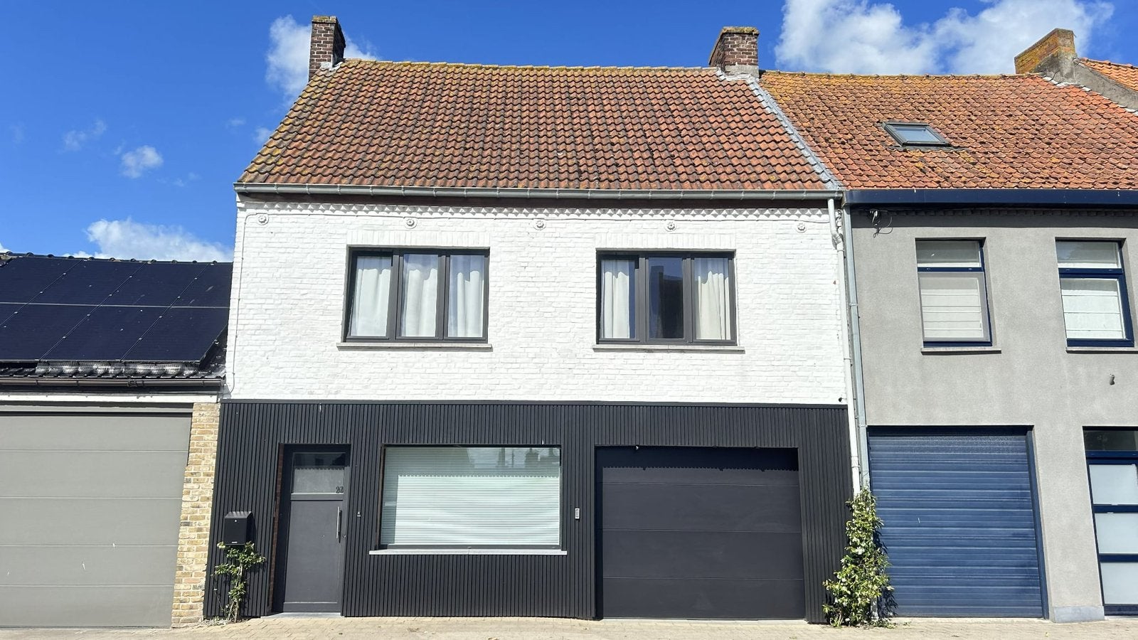 Instapklare woning met zonnige zuidwest tuin, Immo, 200 tot 500 m², 219 m², 228 UC, 2 kamers