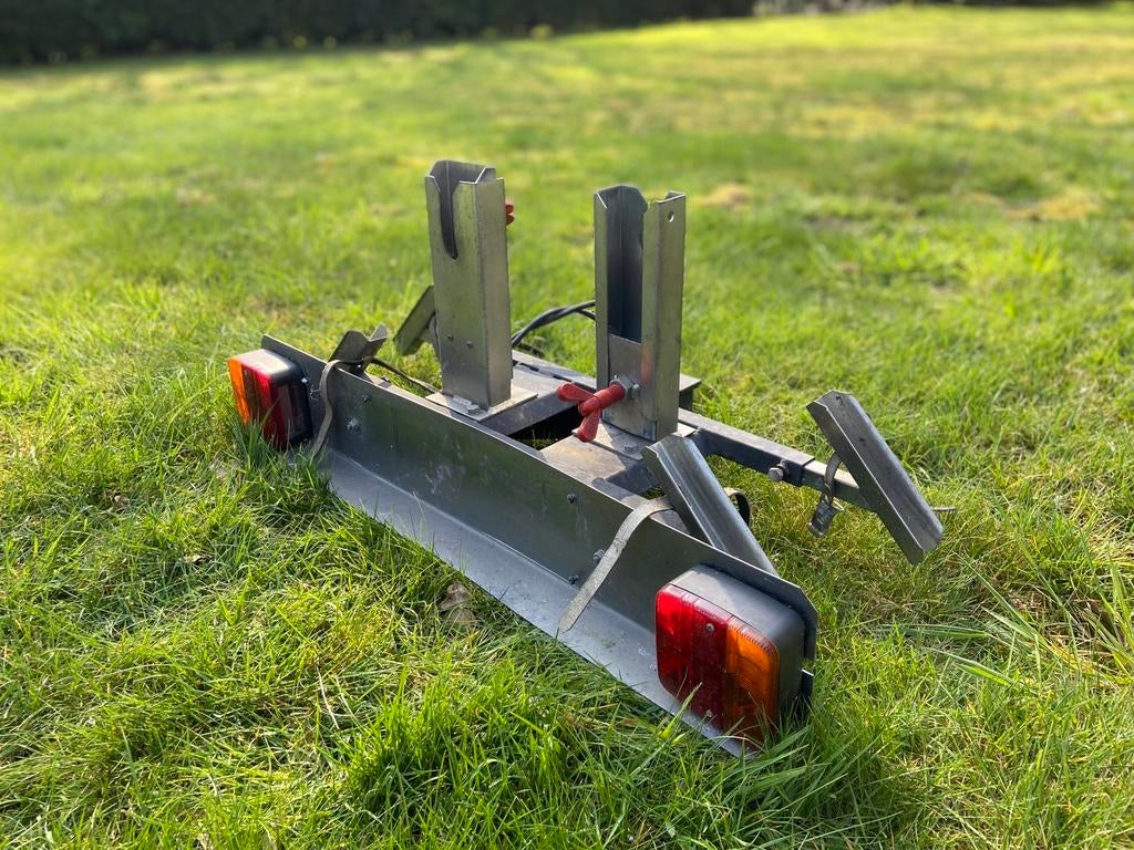 Porte-vélos Towbar, Enlèvement ou Envoi, 2 vélos, Utilisé, Support d'attelage