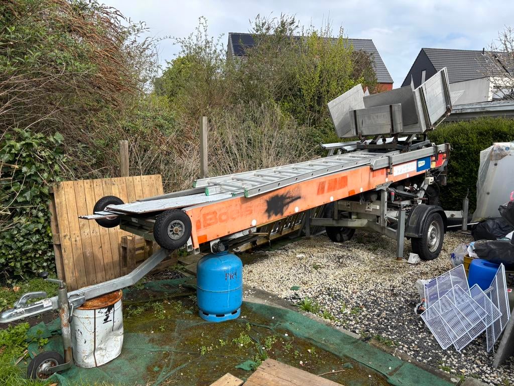 Ladderlift paus 18 reikwijdte, Ophalen, Gebruikt, Bouwlift