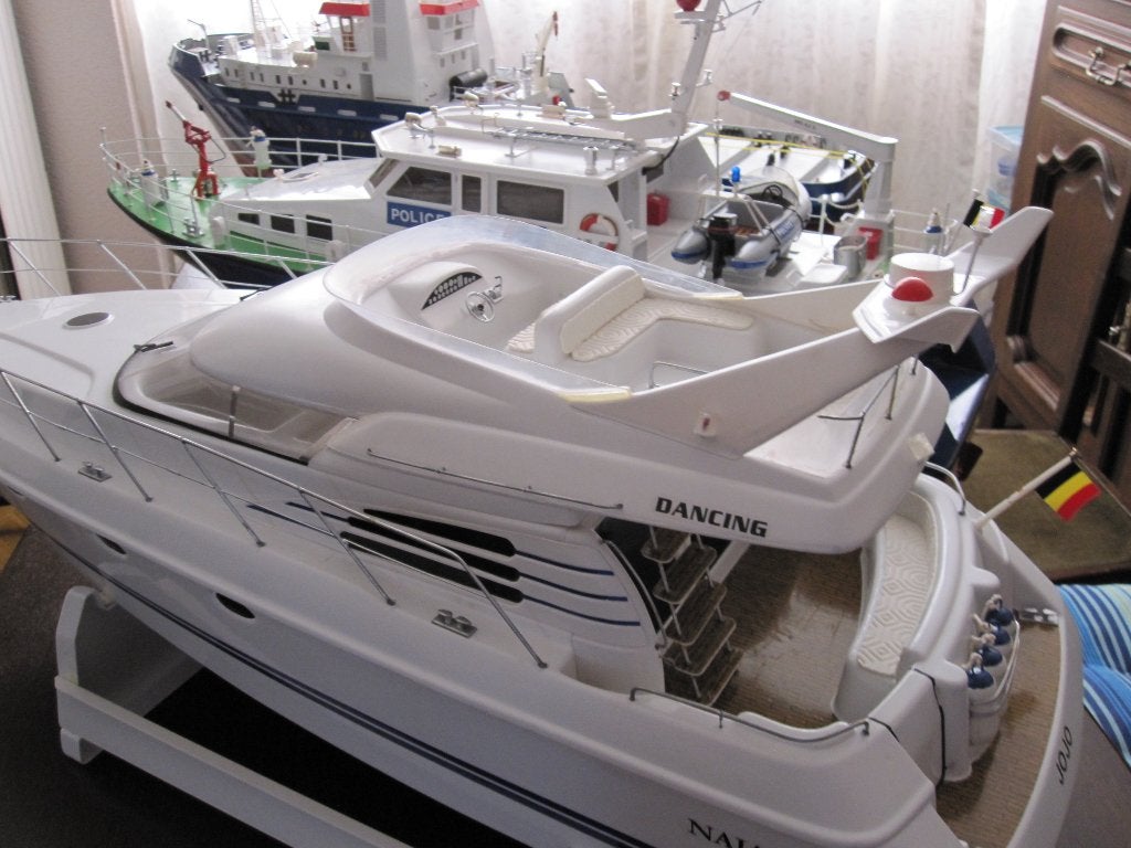 Le Najade RC-boot, Hobby en Vrije tijd, Modelbouw | Radiografisch | Overige, Ophalen, Nieuw