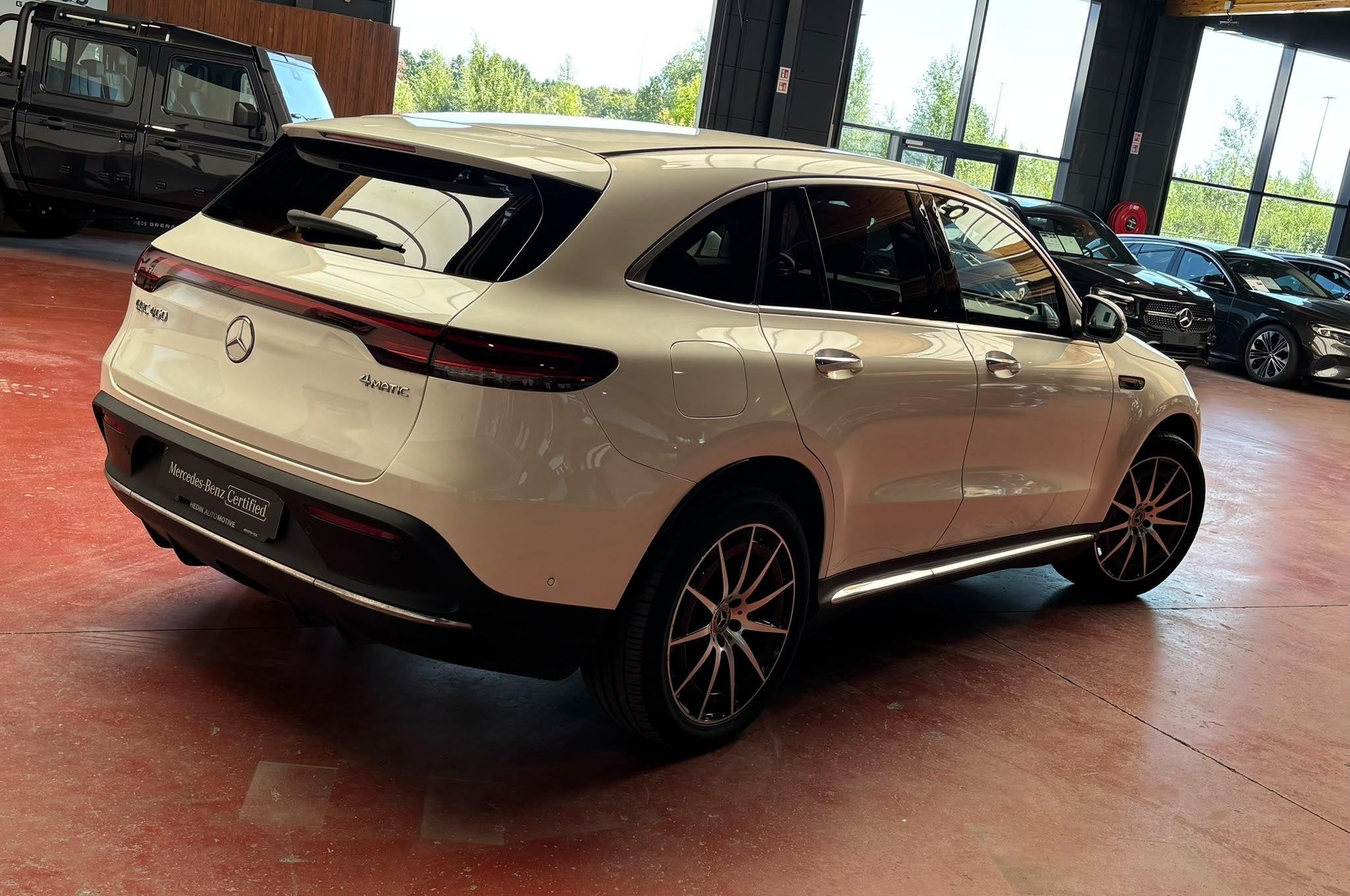 Mercedes-Benz EQC-Klasse 400 4MATIC SUV AMG Line | Panoramis, Auto's, Mercedes-Benz, Automaat, 80 kWh, 40 min, 408 pk