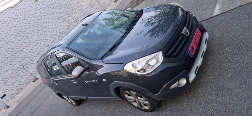Dacia lodgy 7 place 2016 essence, Auto's, Particulier, Benzine, Te koop