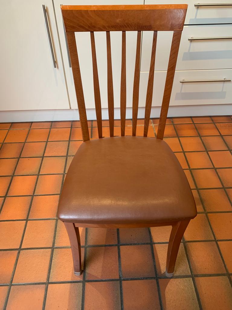 11 stoelen, kan apart gekocht worden, Ophalen
