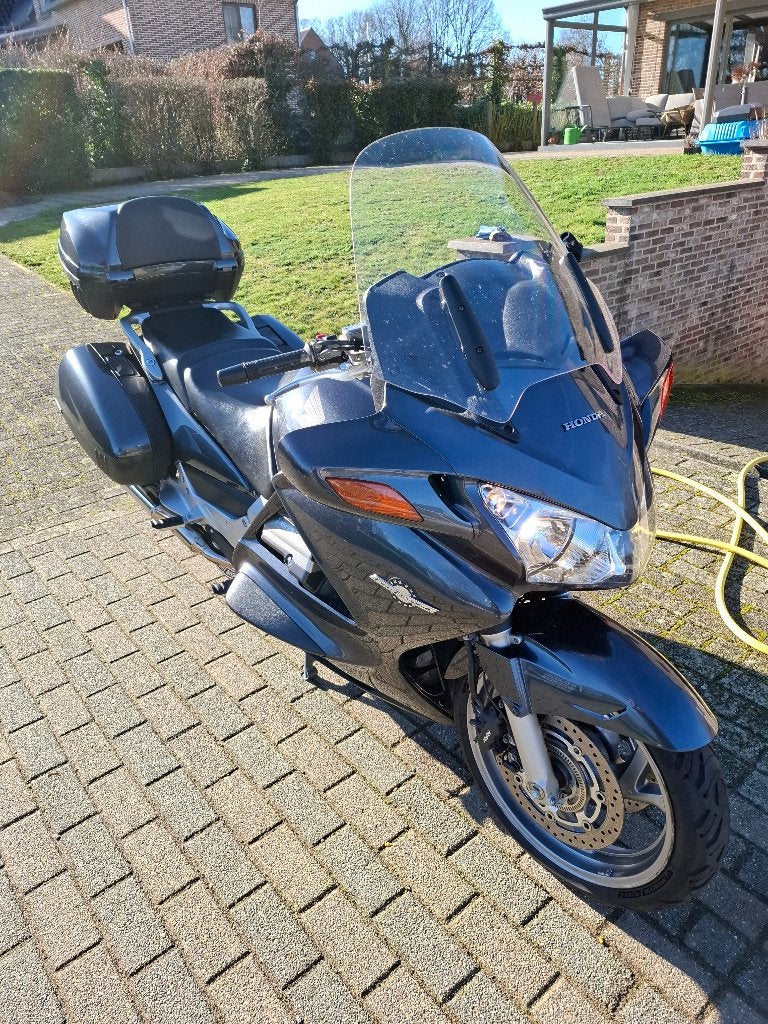 Pan European ST 1300, Motos, Motos | Honda, Tourisme, Occasion, Transmission par cardan, 1300 cm³
