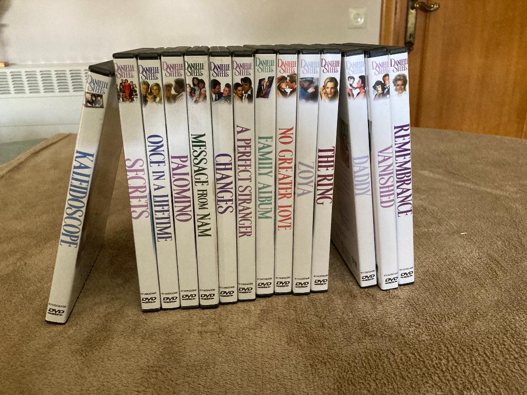 DVD collectie Danielle Steel (14 DVD's), CD & DVD, À partir de 16 ans, Enlèvement ou Envoi, Comme neuf, Drame