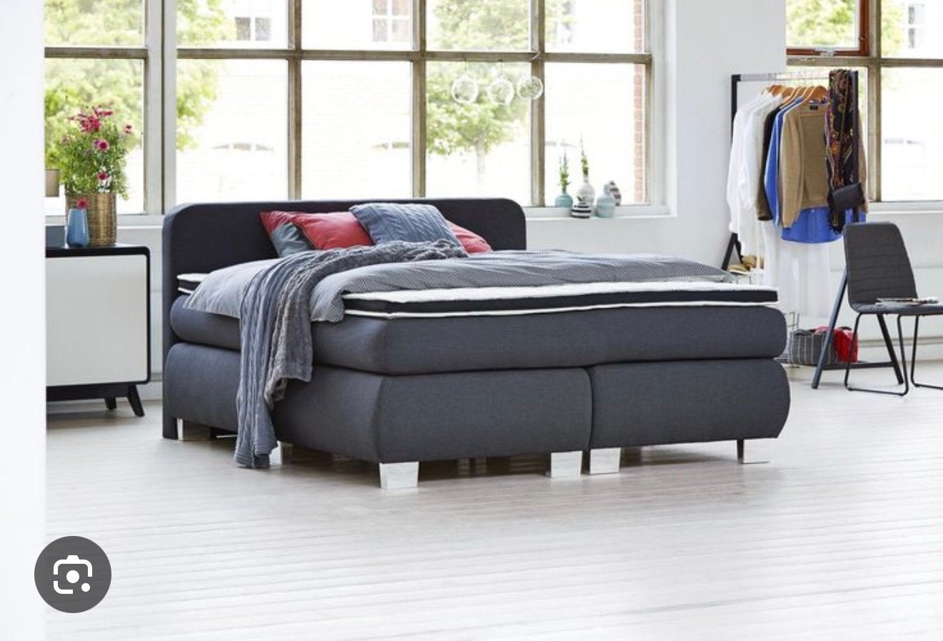 Bed 160x200 Gold C45 boxspring, Ophalen, Zo goed als nieuw