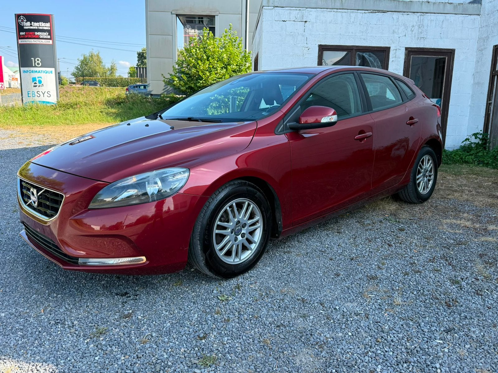 Volvo v40 1.6 D2 jaar 2015, Bedrijf, V40, Zetelverwarming, Te koop